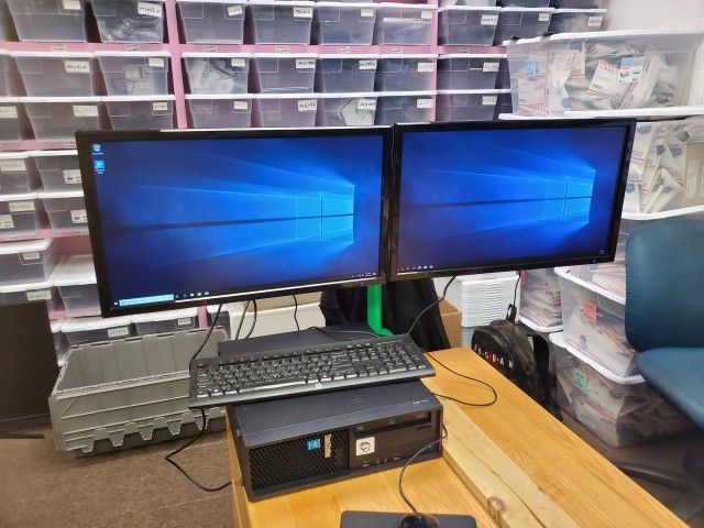 24' DUO MONITOR WITH DUO STAND (INV. D1002N)