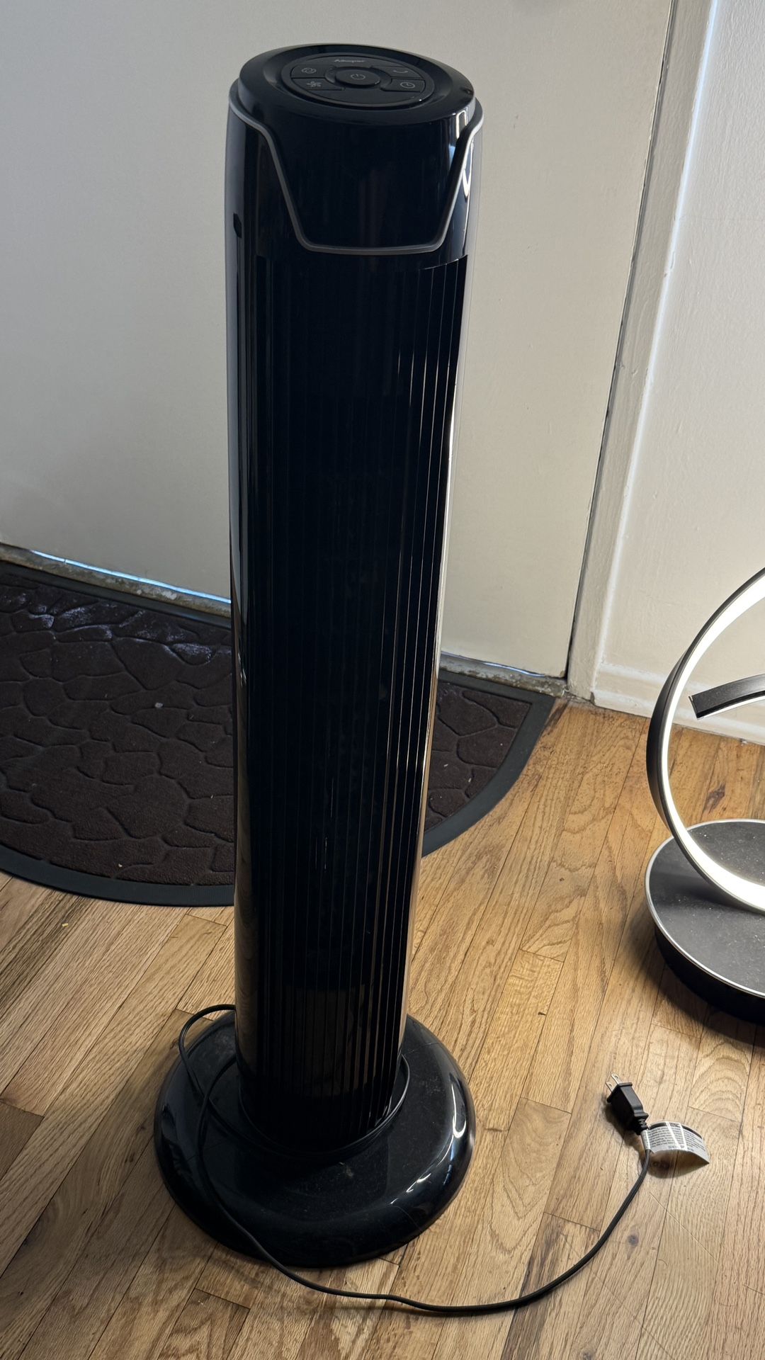 Aikoper Oscillating Tower Fan - Black