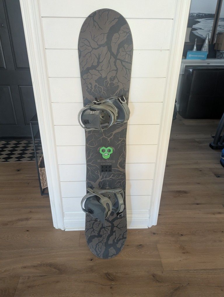 Niche 156 Snowboard W Bindings MED