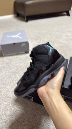 Jordan 11 gammas size 5.5Y