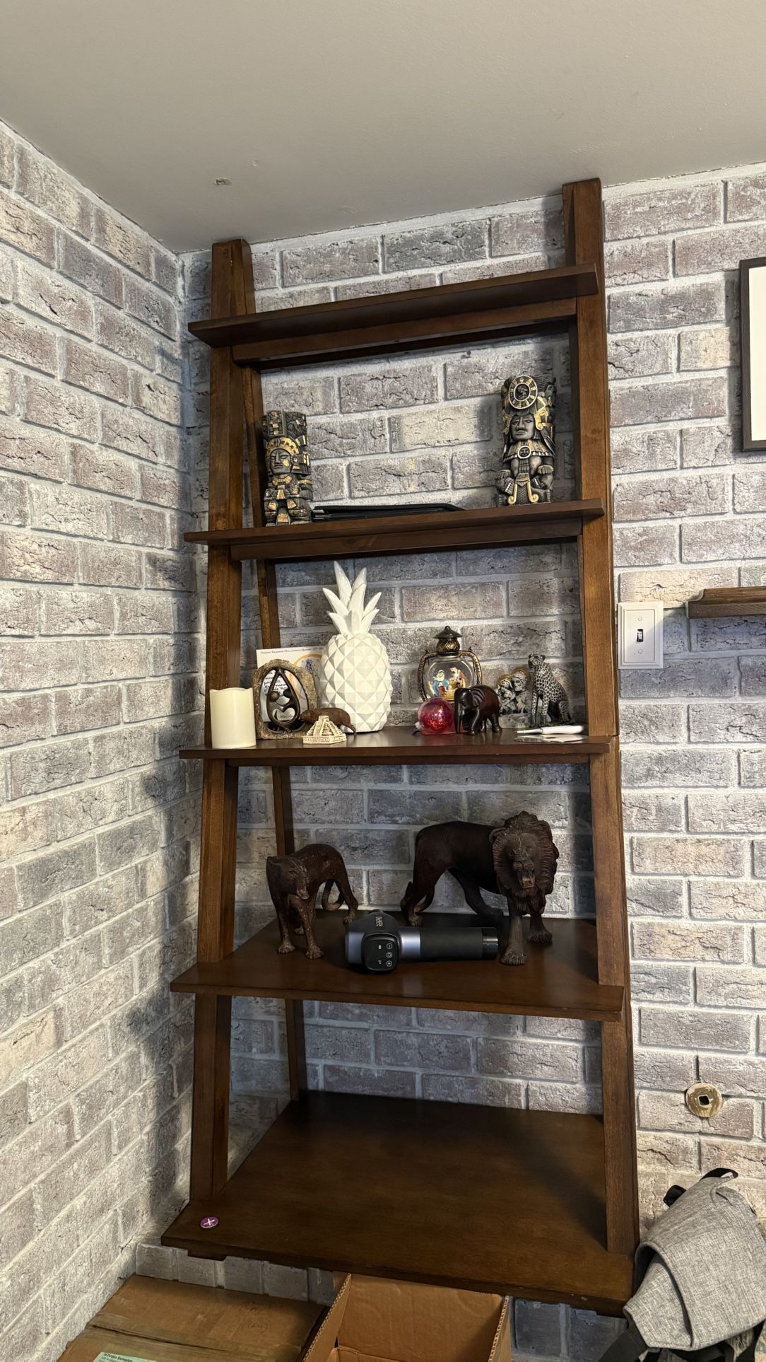 2 Shelves ( Decor Not Included)