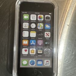 Apples iPod Touch Space Gray 32 GB (MVHW2LL/A) - BRAND NEW IN BOX