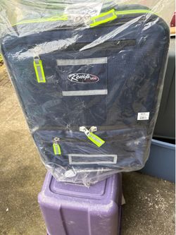 Kemp Premium Ultimate Suitcase - Navy Blue