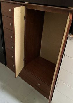 Large pacoima cherry color