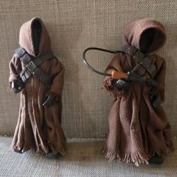 2 Jawas With Light Up Eyes