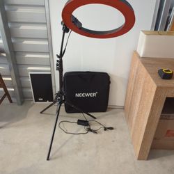 Neewer Ring Light