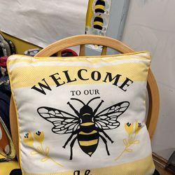 Bumble bee Class/home Decor 