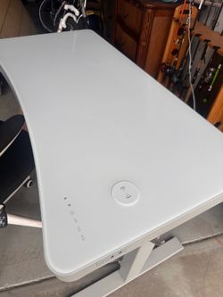Adjustable height desk