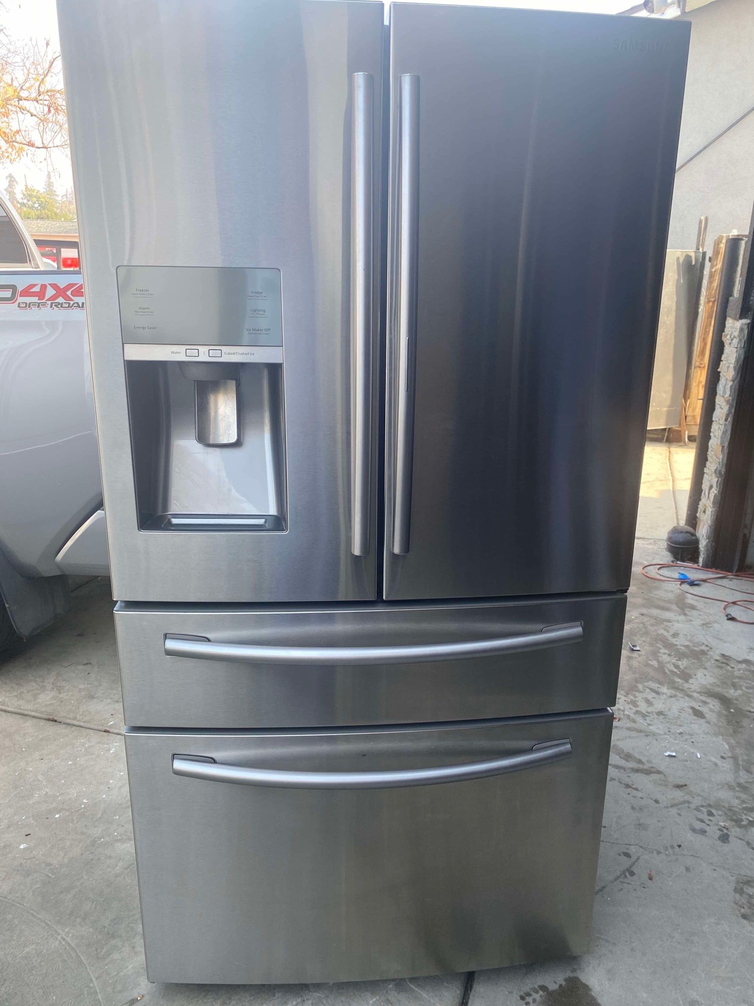 Samsung Four Doors Refrigerator Everything Works Good 