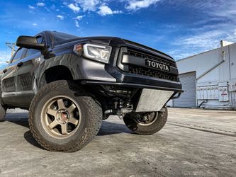 Toyota Tundra High Clearance Tube Bumper