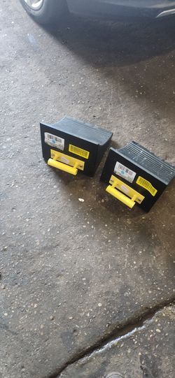 2 Extra Large heavy duty Wheelchalk