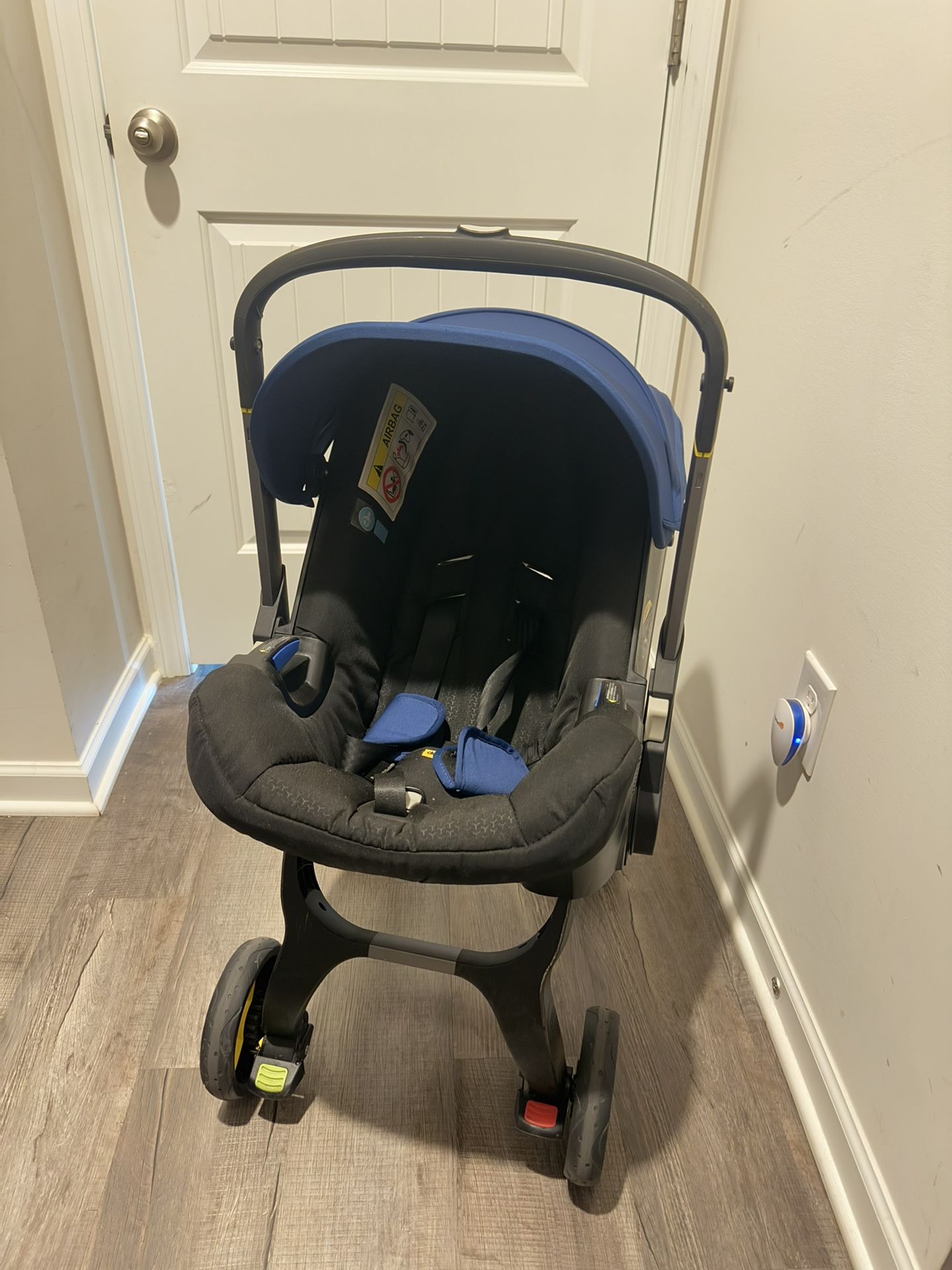 Doona Stroller And Car seat& Base For Car