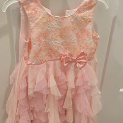 Girl dress beautiful size 6