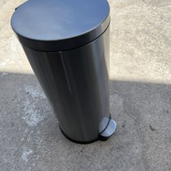 8 Gal. Stainless Steel Round Step-On Trash Can