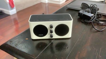 Philips clock radio used works well