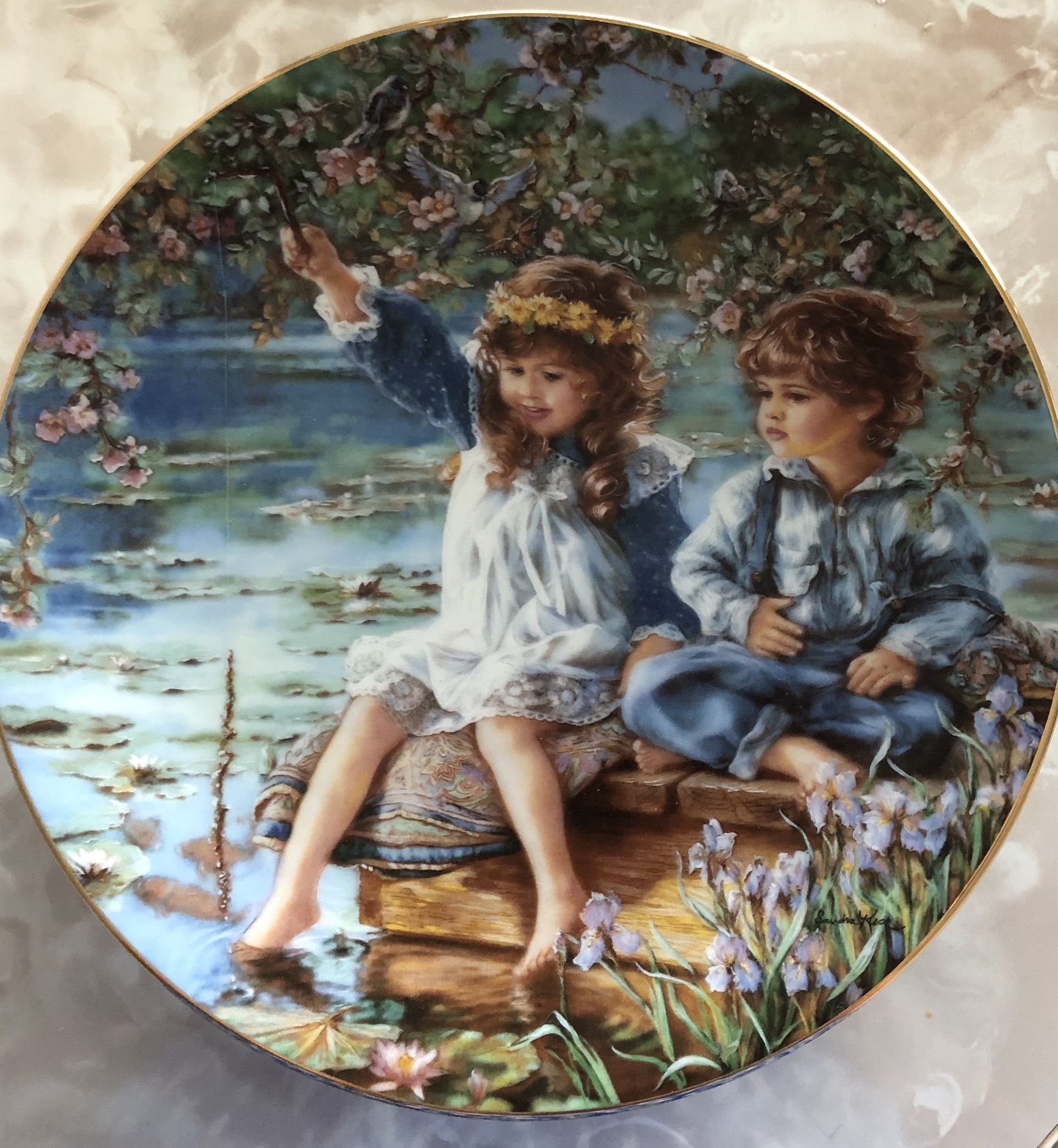 Eight Plates In “Hearts and Flowers” Collection By Sandra Kuck