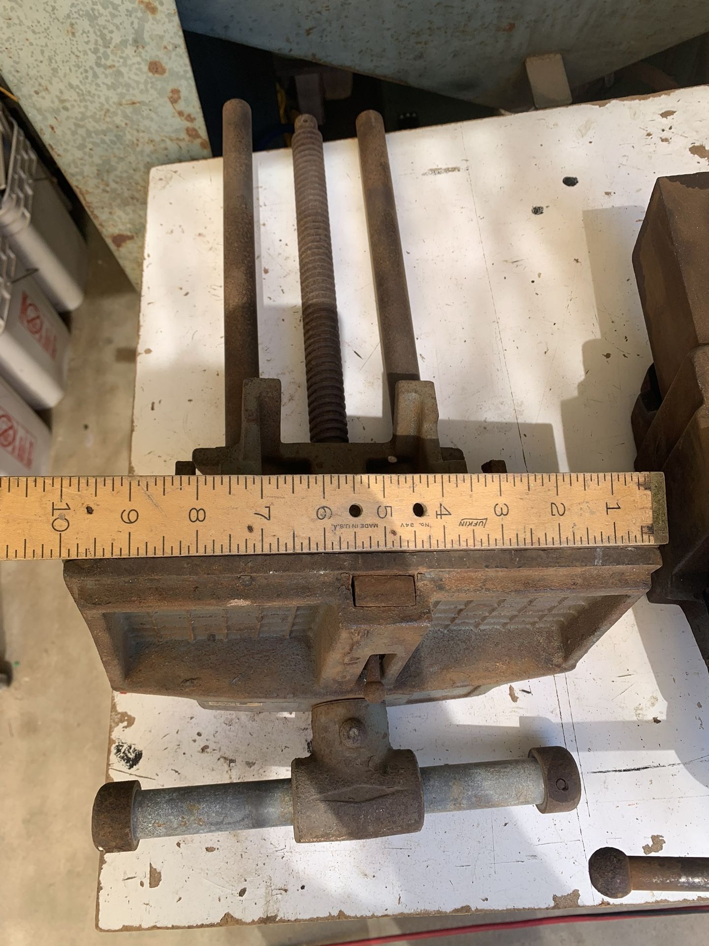 Wilton wood vise missing threaded nut and metal vise both