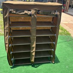 Shoe Rack with Zip Down Cover