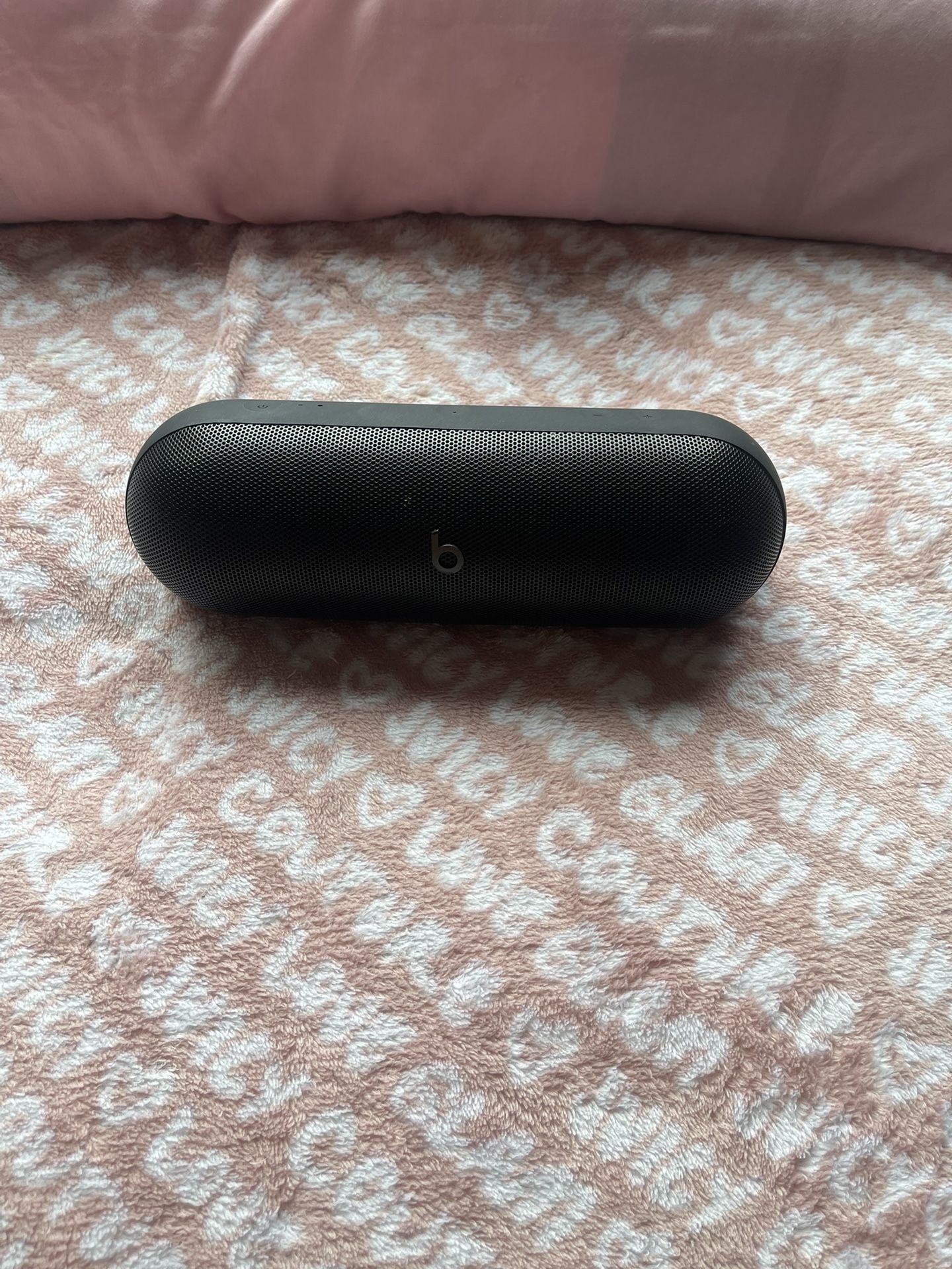 Beats Pill
