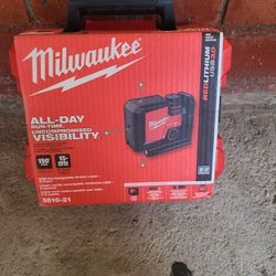 Milwaukee Lazer New