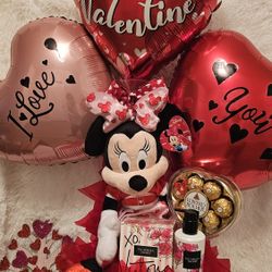 Minnie Mouse Arrangements And More
