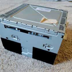 2008- 2009 FORD ESCAPE Radio Receiver MP3 Audio Stereo Module CD