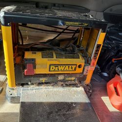 Dewalt 733 Planer