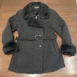 Donnybrook Gray Wool Winter Coat With Fur Collar