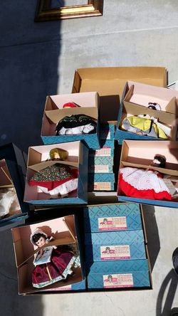 Lot of Madame Alexander dolls