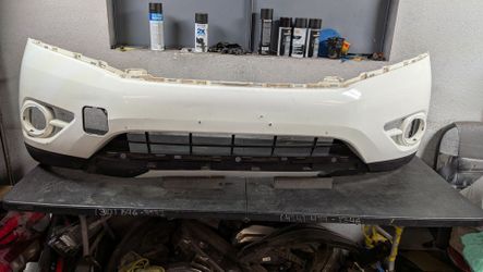 2013-2014-2015-2016 NISSAN PATHFINDER FRONT BUMPER OEM USED #11194