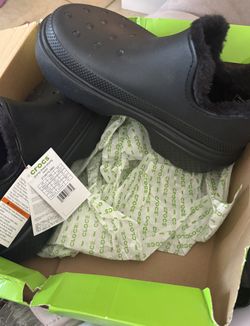 Crocs Women’s 11/Men’s 9 Lined Boot