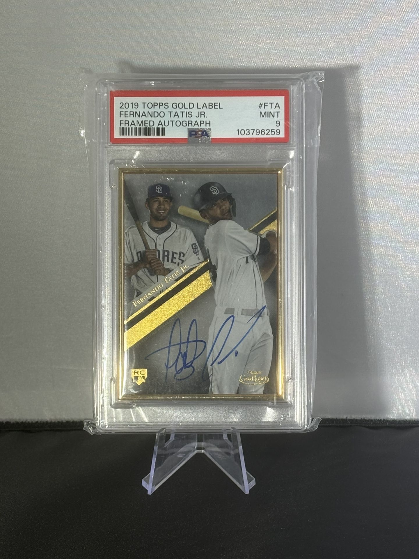 2019 Topps Gold label Fernando Tatis Rookie On Card auto PSA 9