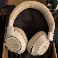 Wireless Stereo Headphones (noise canceling)