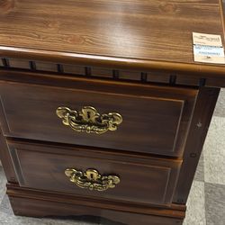 Styline Ferdinand Nightstand