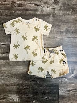 VOLCOM SHIRT & SHORT SET