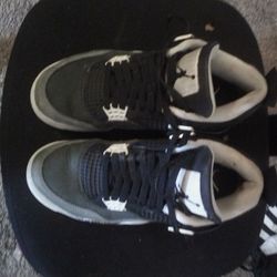 Jordan 4s