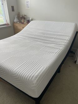 2 Sets Of Full Size Memory Foam Mattress With Adjustable Frame And Remote