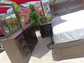 Full bed
