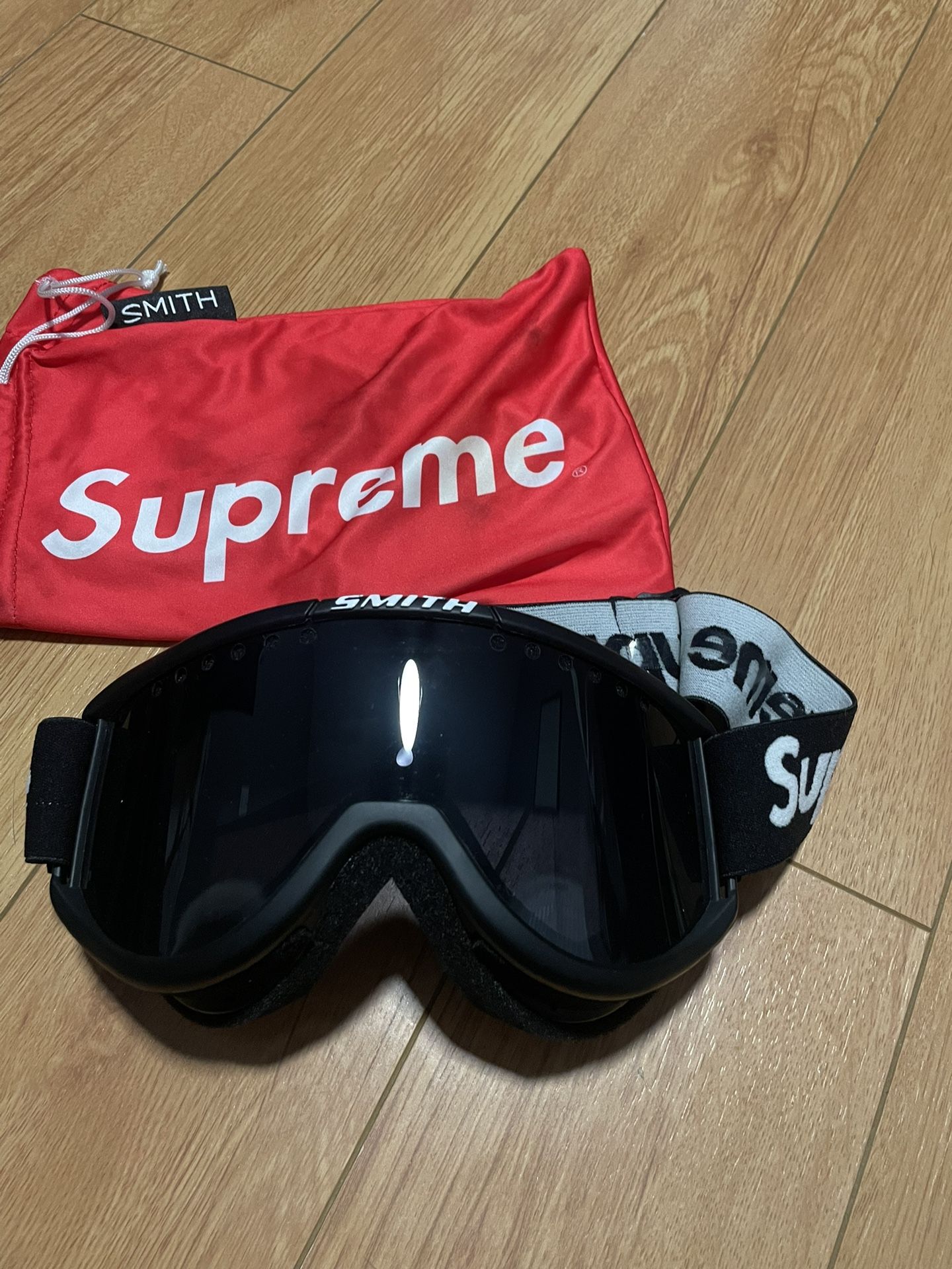 Supreme Smith Goggles