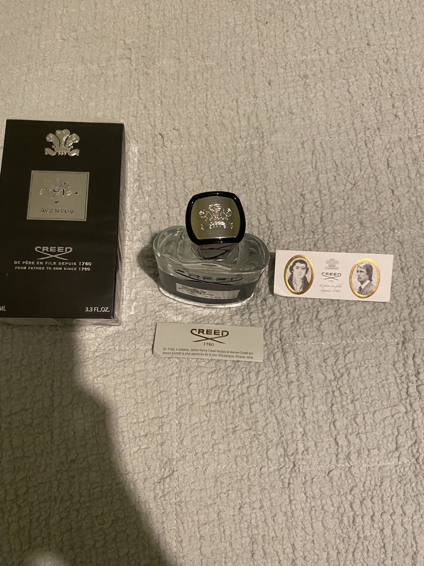 Creed Aventus Eau de Parfum - Perfume 3.3floz(100mL). 