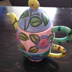Teapot By Chaleur