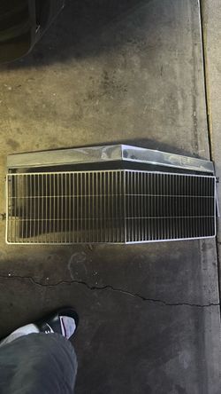 1983 Cadillac coupe grill