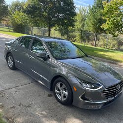 2022 Hyundai Sonata LE