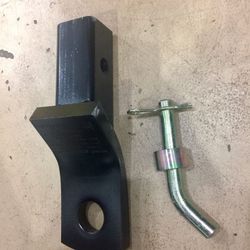 Toyota OEM 2” tow hitch part #PT228-89445 new in box