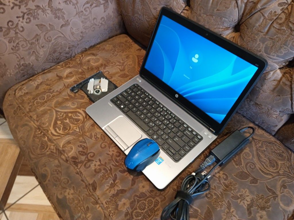 Laptop HP ProBook 640 G1-CORE i3-16gb Ram-500gb HD.