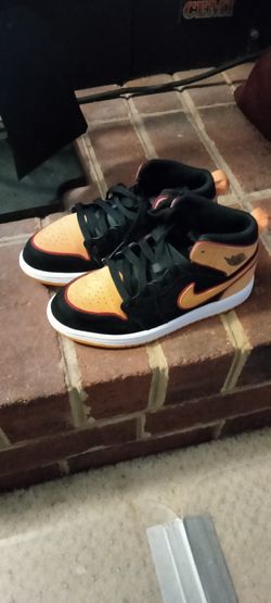 Jordan 1’s (kids)