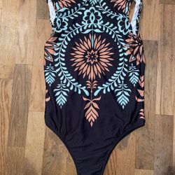 Hellan carolina Boho Style Print One Piece Swimsuit size mediun size
