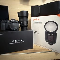 Fujifilm X-S20 Body Only - Like New, Box & Accessories