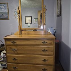 Colonial vintage dresser with mirror