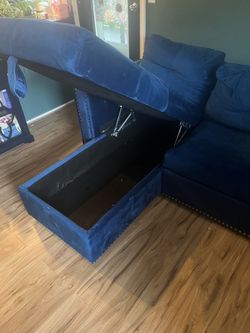 Lounge couch